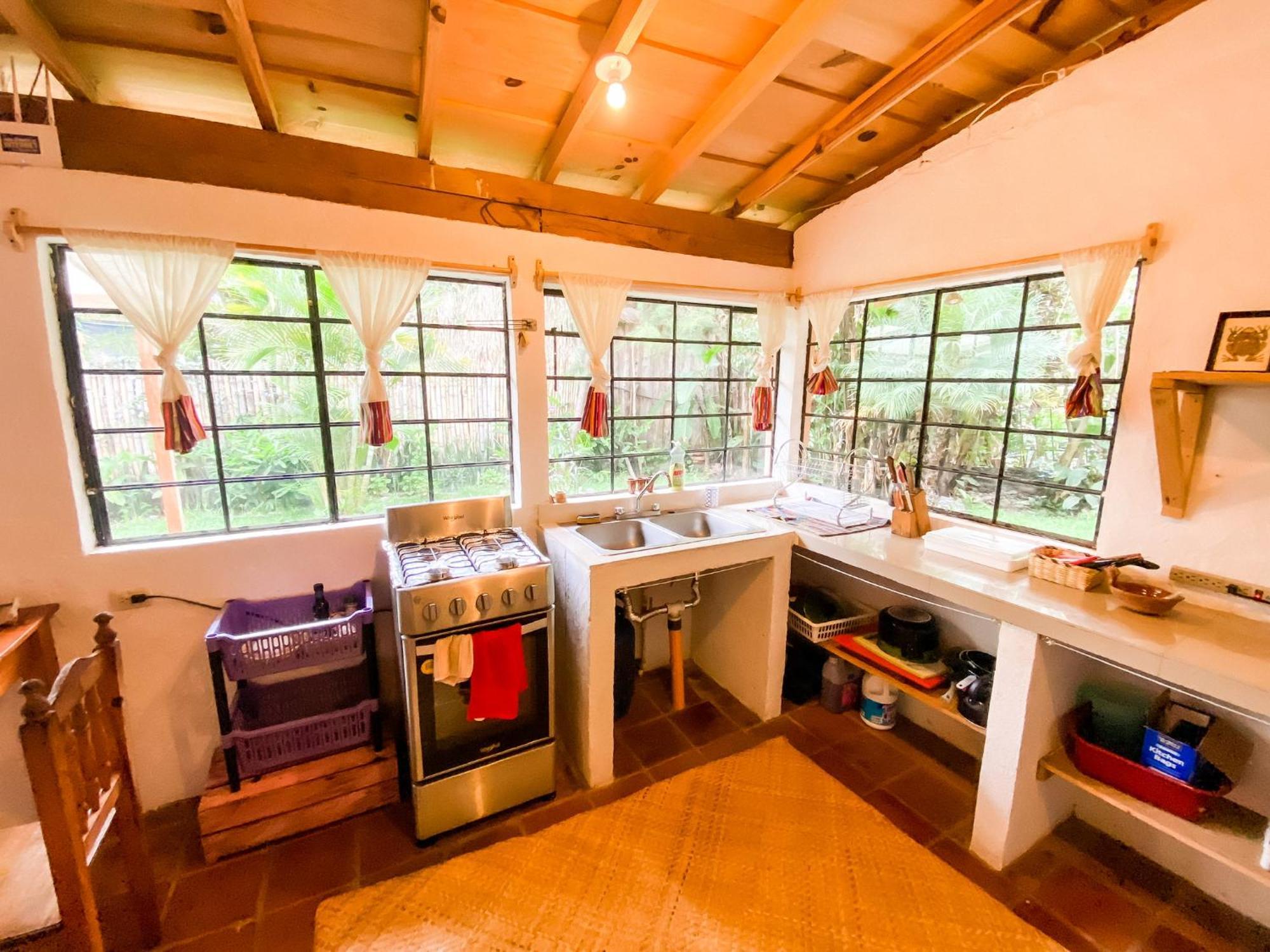Unicorn Reborn - Peaceful Rentals San Marcos La Laguna Εξωτερικό φωτογραφία