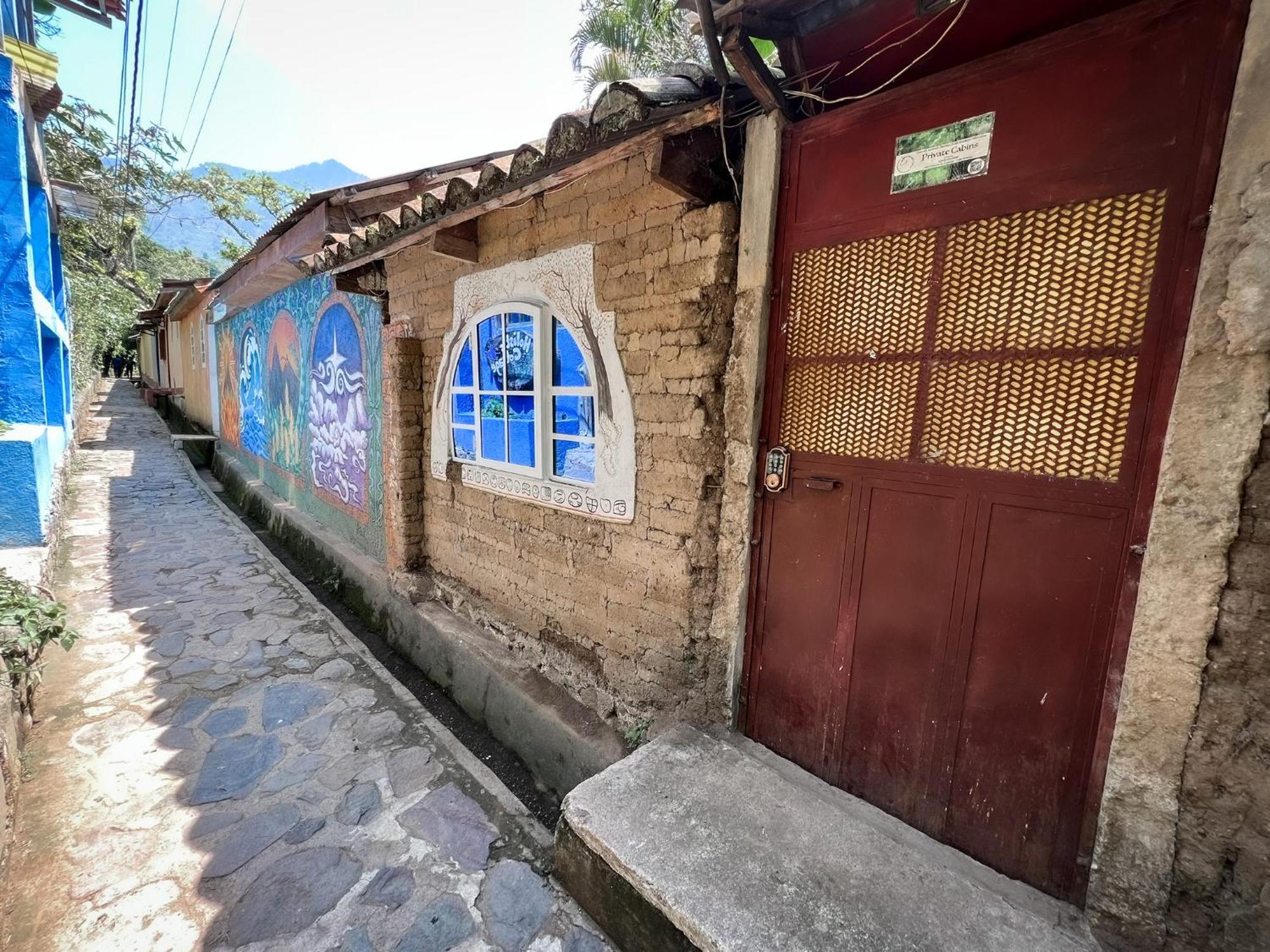 Unicorn Reborn - Peaceful Rentals San Marcos La Laguna Εξωτερικό φωτογραφία