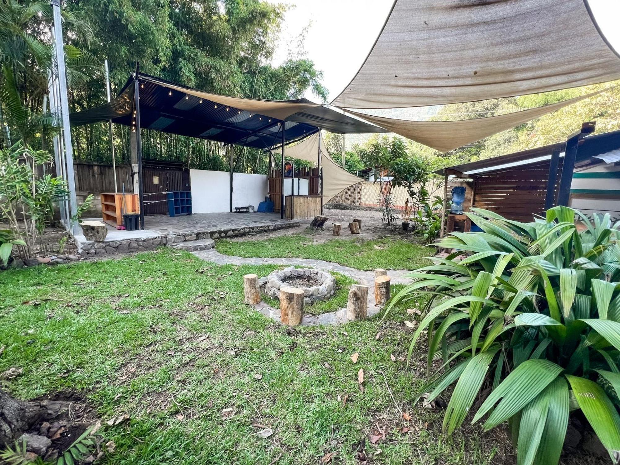 Unicorn Reborn - Peaceful Rentals San Marcos La Laguna Εξωτερικό φωτογραφία